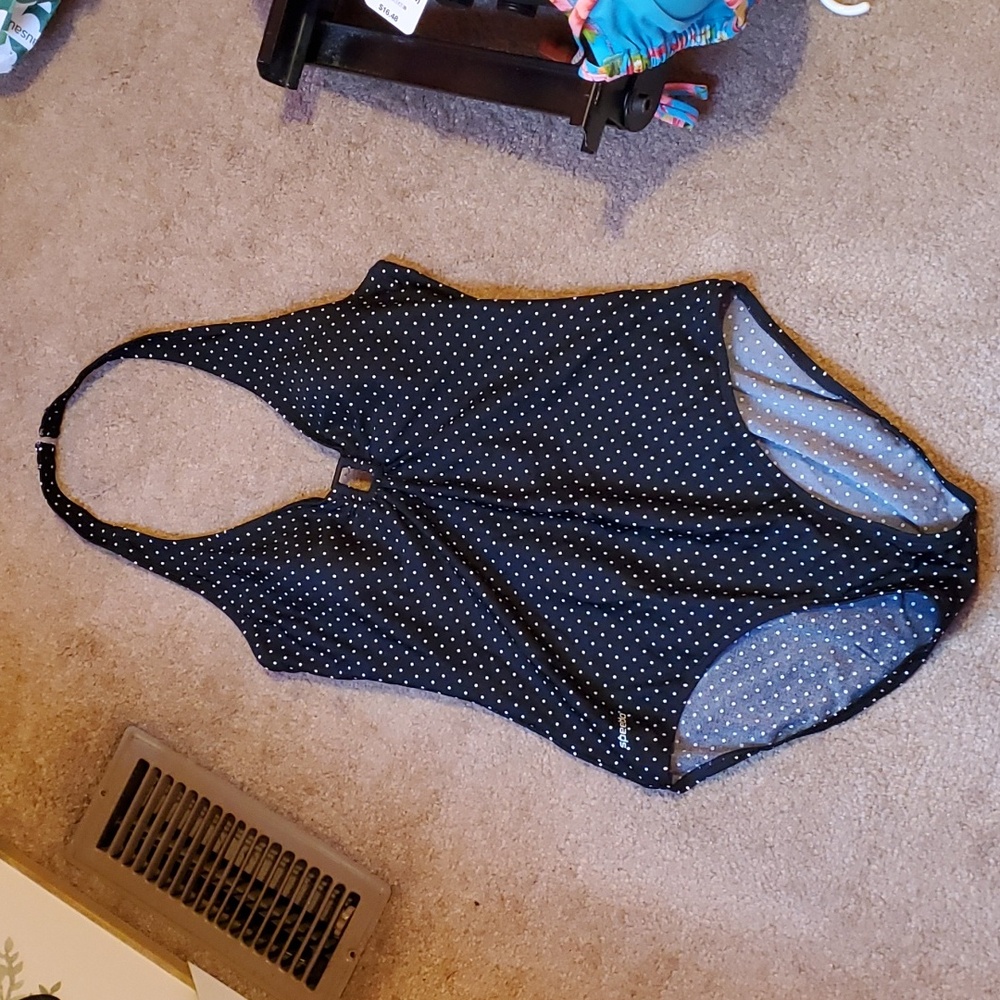 Bathing suit